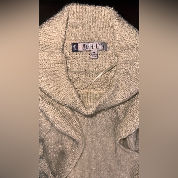 Jennifer Lopez Shimmering Champagne Color Sweater Vest Macrame Size M - Picture 8 of 10